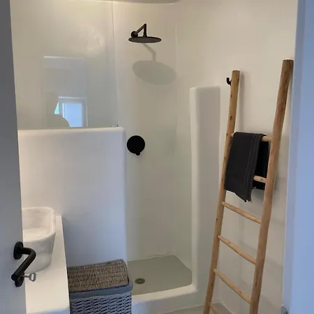 Kariki Triantaros Tinos * Triandáros