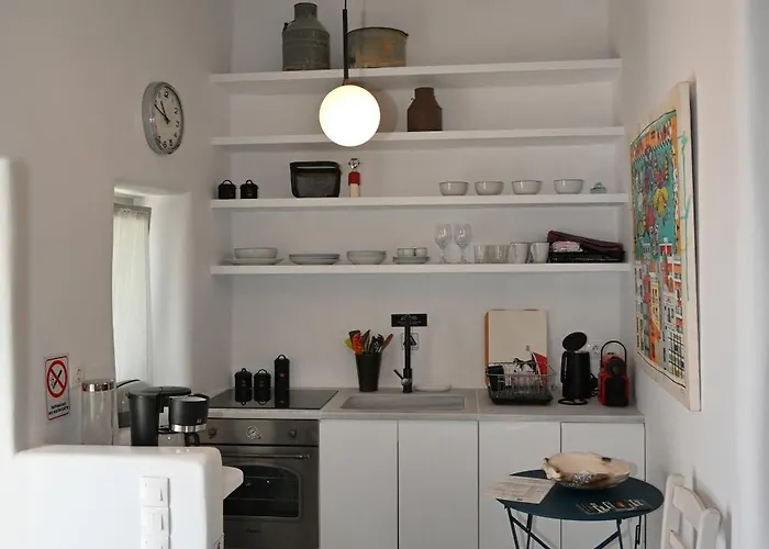 Kariki Triantaros Tinos *